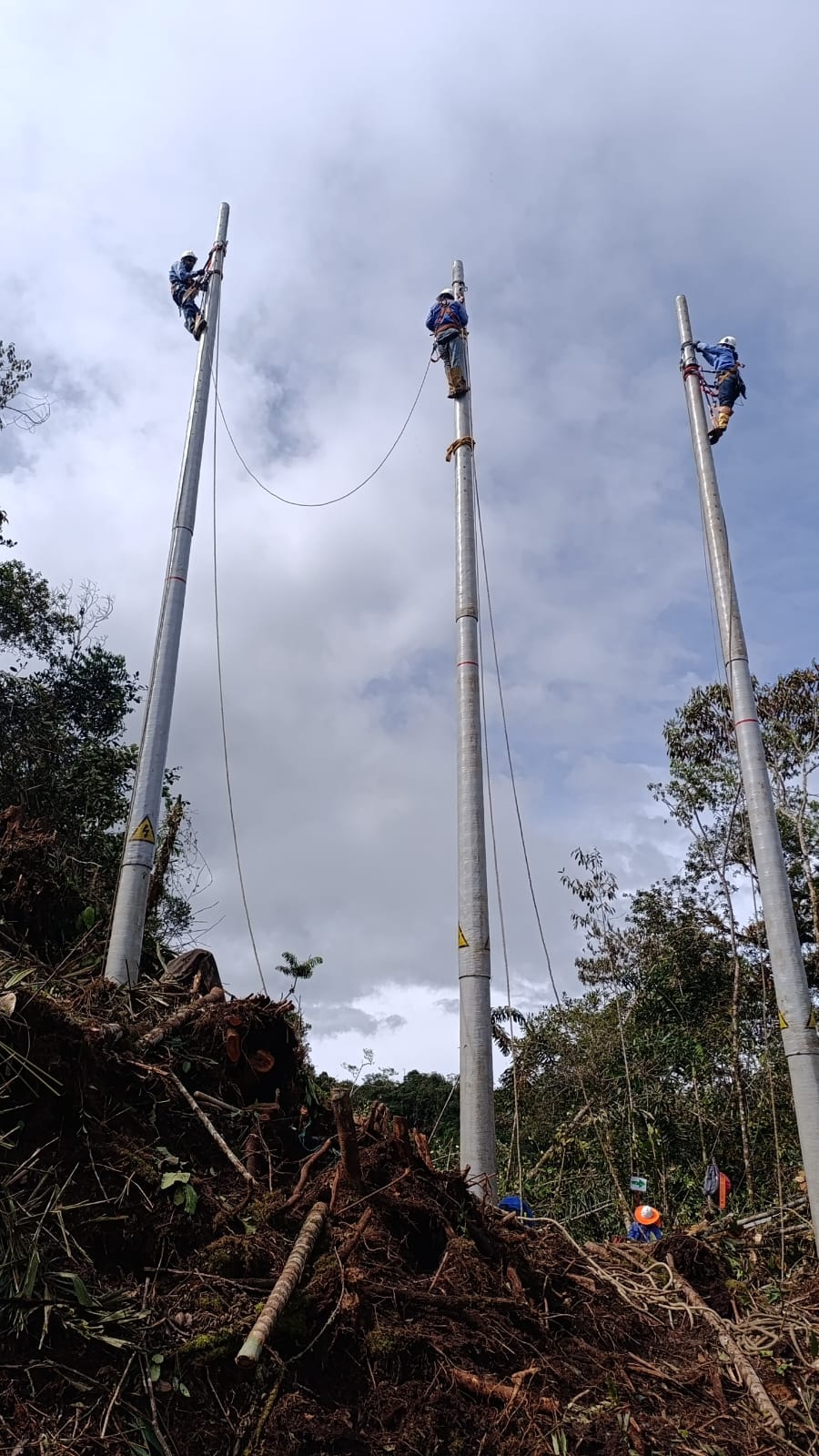 Imagen de postes por emergencia